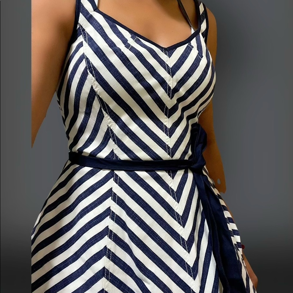 Talbots Blue & White Women’s Striped Dress. Size 6